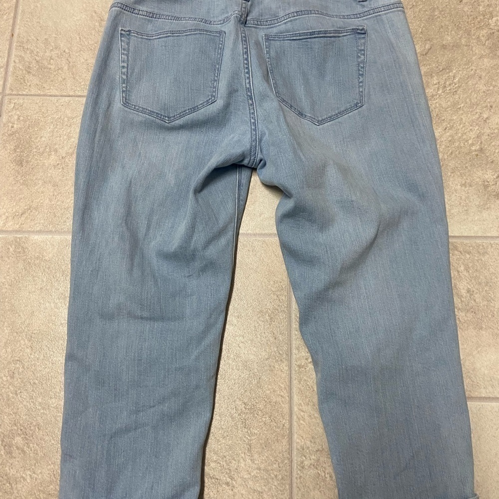 J. Jill Light Blue Wash Cuffed Authentic Fit Cropped Jeans - Picture 5 of 11
